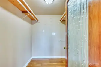 Walk-in Closet