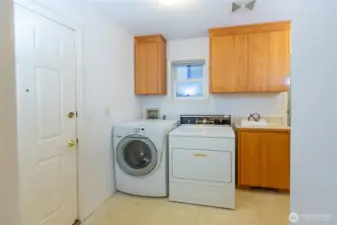 Laundry located just off kitchen