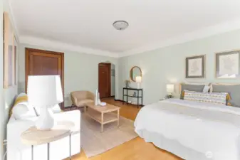 Open space for this studio; plenty of room for a bed and living room set.