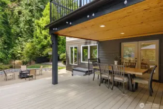 Enjoy large gatherings on this covered deck with dining area!