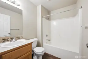 Upper Level Full Bath