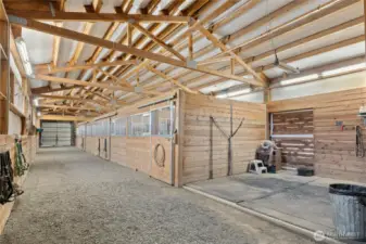 5 Stall Barn