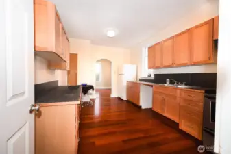 New Kitchen Cabinets and Flooring