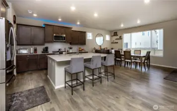 Large kitchen and dining space!