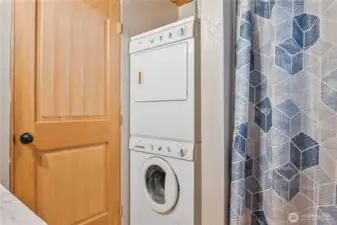 Stacking washer and dryer stays!