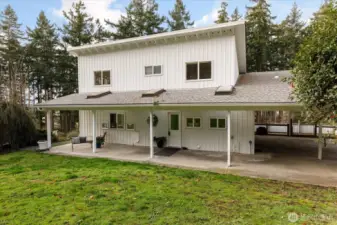 Welcome to this immaculate Whidbey home. Metal siding and roof offer easy maintenance in the future.