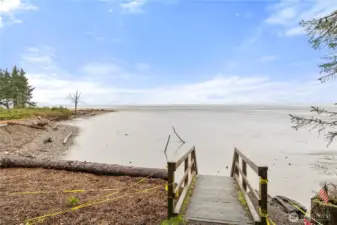 Nearby Community Club offers recreation and amenities.