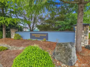 Don't miss this excellent opportunity to become a Morningview Ridge homeowner.