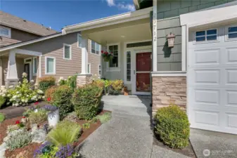 Lovely west facing entry patio garden.
