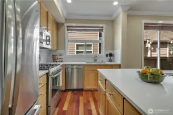 New quartz counters.