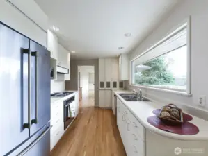 Mid-century modern at it's best!