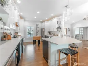 Beautifully updated Kitchen