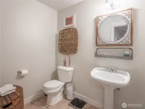 1/2 bath downstairs