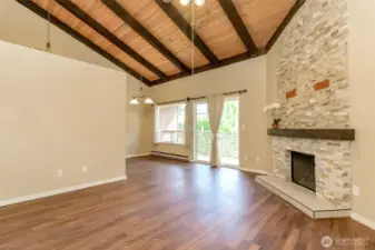 Vaulted ceiling w/ fan