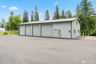 66 x 36 shop is insulated, has 3/4 bath and office area, has 220v power, wired for genrator back-up, and RV hook-up to right in picture