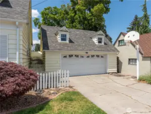 2 Car Garage