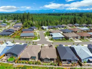 Mt Shuksan community is one of "Seven Summit Communities" - well, actually eight. Each community has a welcoming committee, regular resident-hosted events, happy hours and other community activities. You can be as involved with like-minded neighbors or just enjoy your own piece of peace and quiet in the Pacific Northwest.