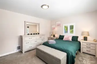 Front bedroom