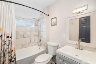 Full bathroom, fully updated