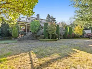Whether you're wanting to keep up with your short game on the putting green, play catch or set up a volleyball net, the possibilities are endless with your backyard.