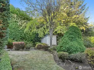 The outdoor sprinkler system lessens the upkeep of your stunningly private yard.