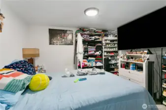 Downstairs Unit Bed 1