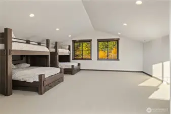 Bedroom/Bonus above the garage