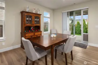 Dining area easy flow to the outdoor patio for easy entertaining.