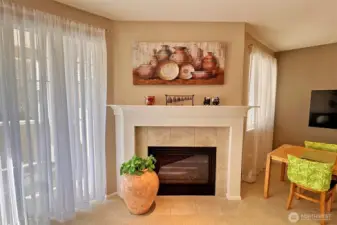 Tile surround Gas fireplace with elegant Mantel
