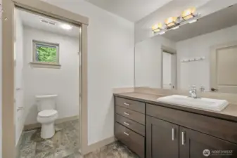 Full bath serving the second floor bedrooms.