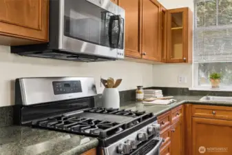 All stainless steel appliances with gas range here