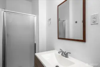 Studio/Theatre Bathroom