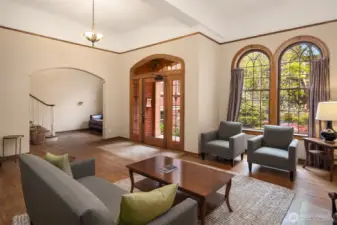 Charming lobby entrance accessed via front courtyard.