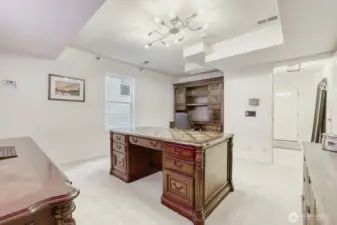 alcove could easily be enclosed for a built in closet