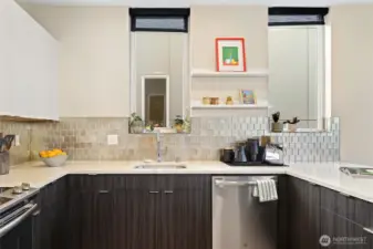 Modern, bright and functional kitchen