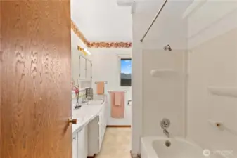 Upstairs Full Bath