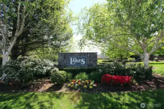 Welcome to The Lakes community located in the Kent Valley, a planned community development with lovely lakes, a park, walking trails, minutes to freeways, bus, Sounder train, Sound Transit, Kent Station, shopping, schools, golf, SeaTac airport.