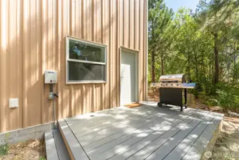 Patio area for outdoor enjoyment!