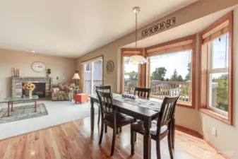 Built for comfort and views!