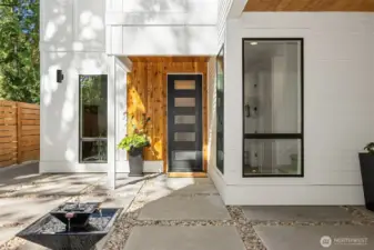 Bright and stylish entrance