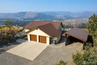 Space for gardening, recreation, or simply soaking in the vistas.