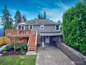 1 covered carport area, flat screen TV will convey