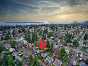 Great location, minutes to the Puget Sound waterfront parks and recreation