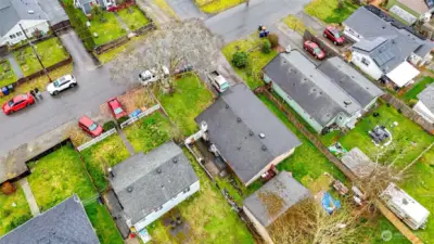 5663 sqft lot, zoned UR2