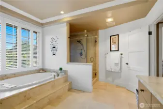 MASTER BATH