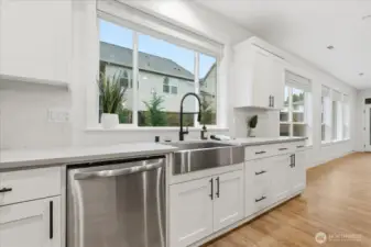 Kitchen, dishwasher, sink, laminate floors