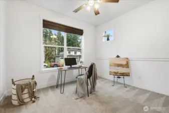 Den/Office w/ closet can be used as 4th bedroom, WW Carpet