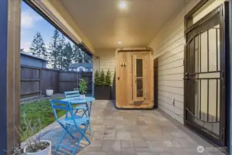Covered patio w/ sauna,