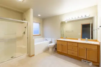 5 piece bathroom