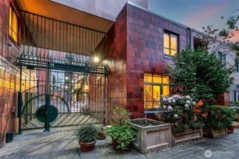 Secured gate off Virginia provides easy access to home and the market!